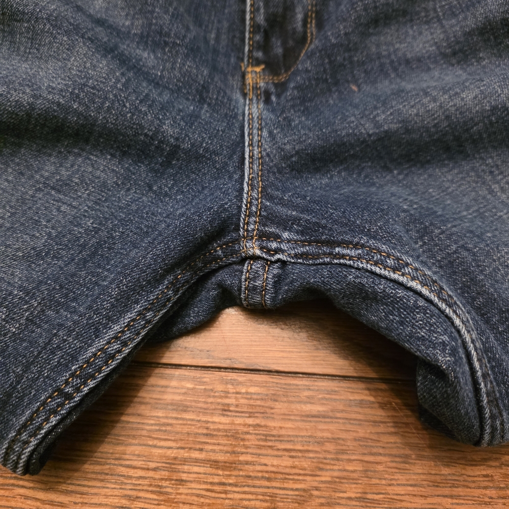 Wrangler Fierce Flare Jeans. Sz 4 (28" Waist) 32" Inseam. - Picture 8 of 12